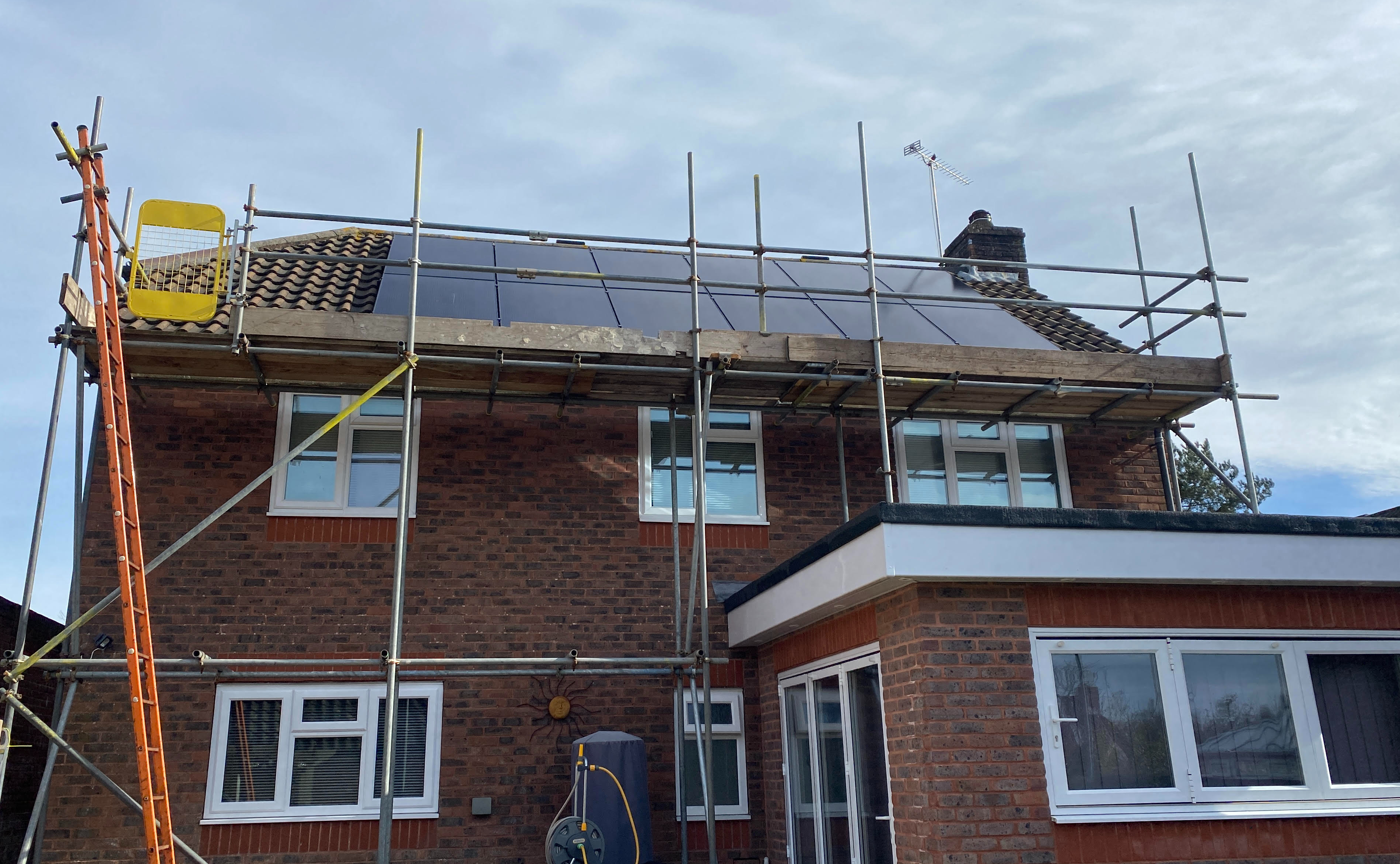 access tower scaffolding - Domestic Scaffolding Covering Poole, Bournemouth and surrounding areas